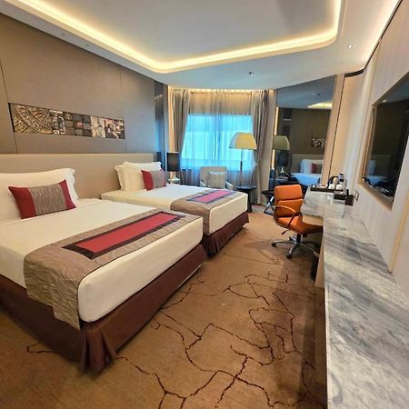 Graceland Bangkok By Grace Hotel - Sha Extra Plus Kültér fotó