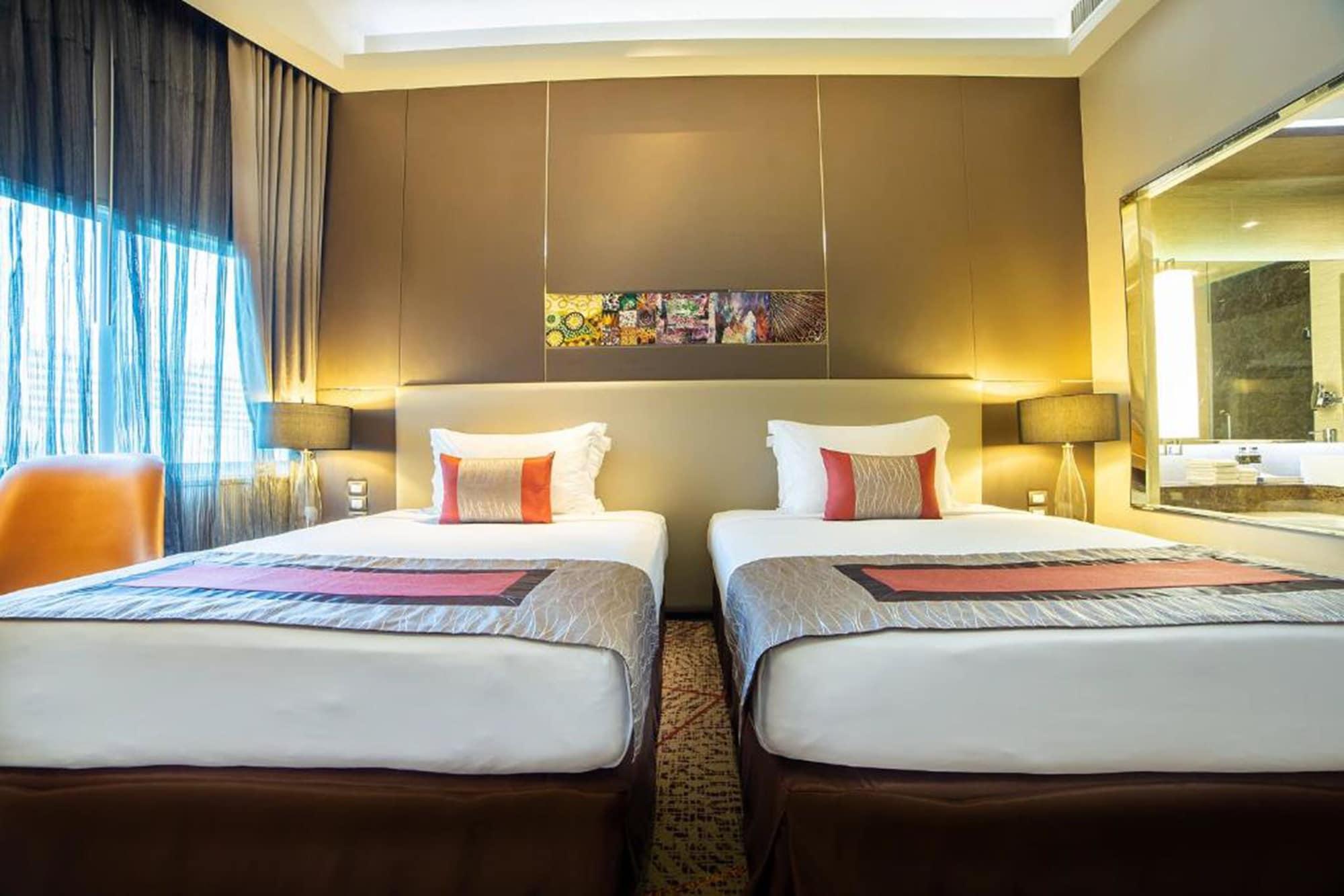 Graceland Bangkok By Grace Hotel - Sha Extra Plus Kültér fotó