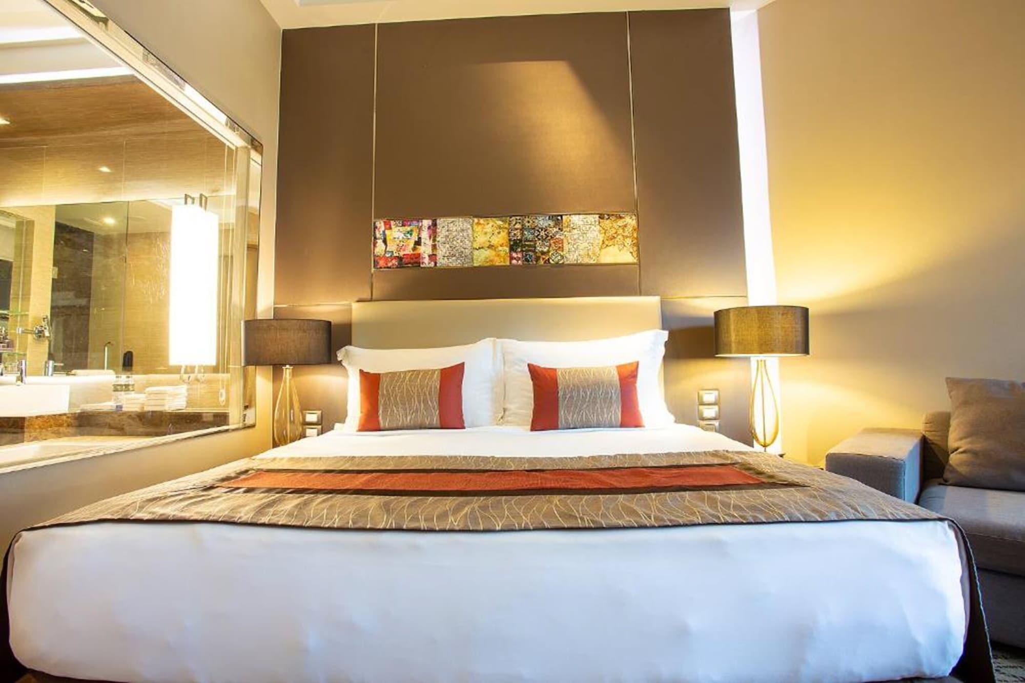 Graceland Bangkok By Grace Hotel - Sha Extra Plus Kültér fotó