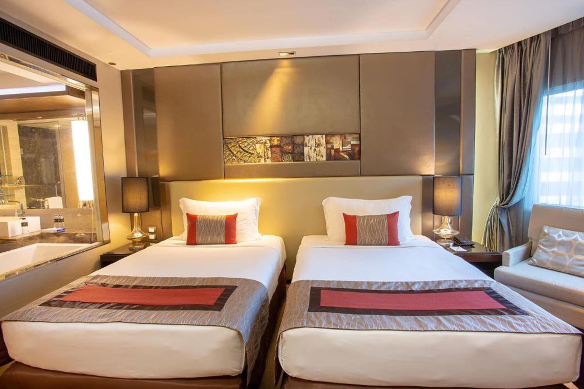 Graceland Bangkok By Grace Hotel - Sha Extra Plus Kültér fotó