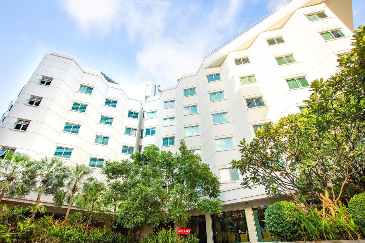 Graceland Bangkok By Grace Hotel - Sha Extra Plus Kültér fotó